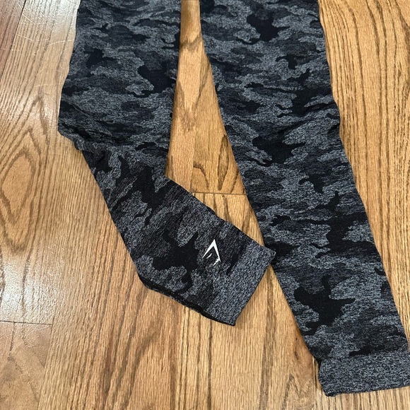 Gymshark Bundle - Picture 1 of 4